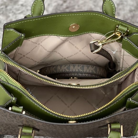 COPY - Michael Kors satchel - Picture 3 of 4